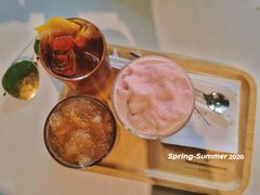 草莓冰沙-sugarman espresso素饮糖人高新咖啡工厂