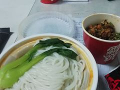 -霸蛮湖南菜·牛肉粉(荣京西街店)