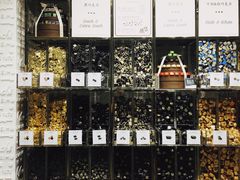 -VENCHI 闻绮(北京国贸商城店)