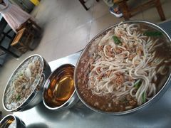 -正宗杨记普洱酸醋米线(总店)