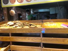 面包甜点陈列柜-馕王(西虹路店)