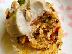 胡萝卜腰果纸杯蛋糕-Pantry's Best派悦坊蛋糕(K11购物艺术中心店)