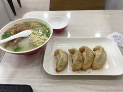 -珊珊小笼馆(仙霞路店)