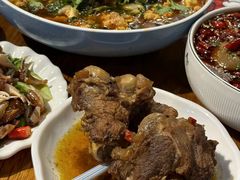 -李双猪·小龙虾·烧烤·羊肉煲(乐山店)