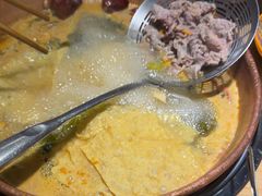 -洱火云南酸菜牛肉火锅(石景山当代商城店)