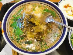 -云阿蛮云南生烫牛肉米线(奉贤路店)