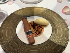 香橙榛子雪茄蛋糕白兰地冰激凌-Le Bistrot de Racine