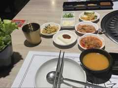 小菜拼盘-郑阿姨的家·이모네·韩料&烤肉(武川路店)