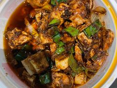 -有红鸡毛店·川菜(建设路店)