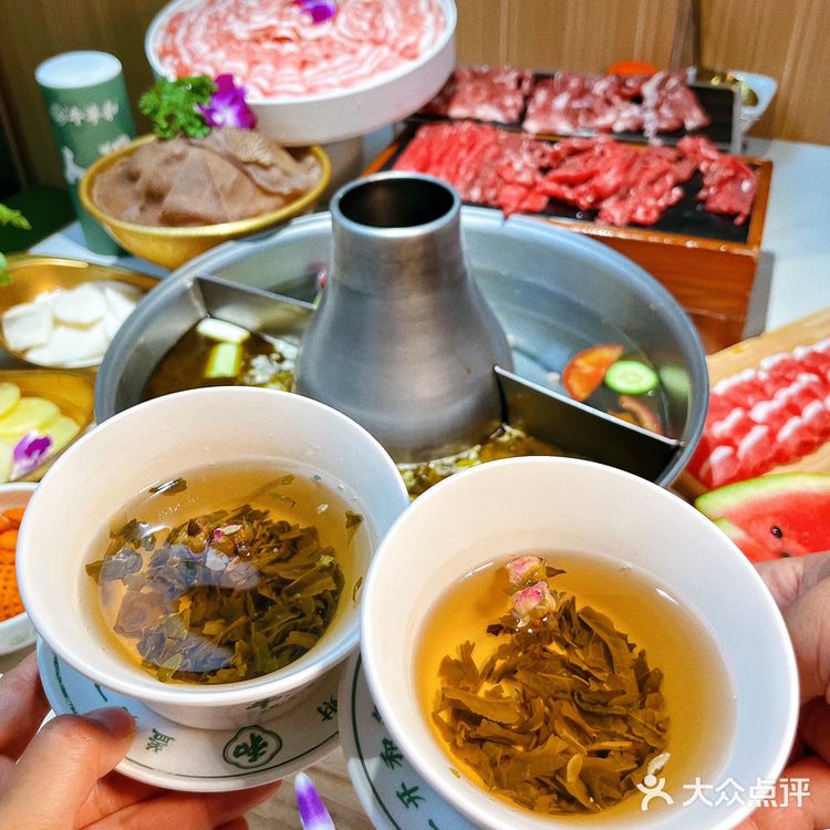 铜锅涮鲜肉[火锅]地道老北京，首选牛羊和