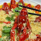 南京旅游一定要来玄武湖老牌龙虾店‼️