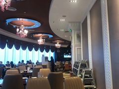 -荣誉国际酒店-云顶旋转餐厅