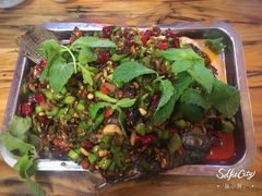 -小锅巴纳西餐厅