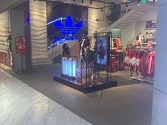 -阿迪达斯(武林银泰三叶草店)