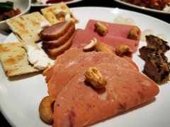 烟熏鸭肉-索菲特酒店 · 云尚天际自助餐厅