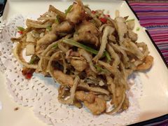 -香巴拉云南餐厅(华莱坞店)