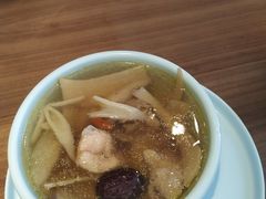 -有红鸡毛店·川菜(建设路店)