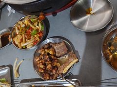 -围炉肉舍•炭烤活鳗•丹东海鲜烤肉(步行街店)