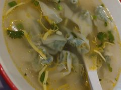 -小杨生煎(金山百联购物中心3楼店)