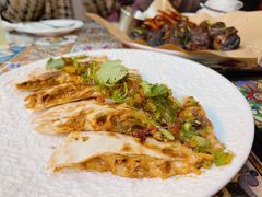 -LESCEDARS Brasserie Bistro香柏树