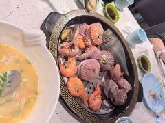 -巧克力渔家.小船海鲜胶东菜(万平口店)