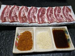 -虎焱炭火烧肉
