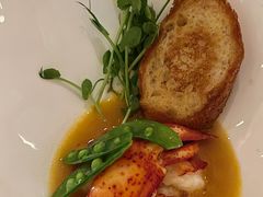 龙虾配豌豆苗和香茅龙虾汁-Jean Georges