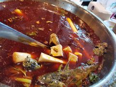 -肖肖酸萝卜鱼火锅(总店)