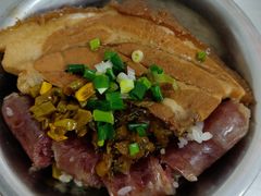 -梁阿婆廿年老牌扣肉糯米饭