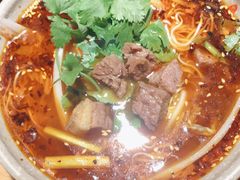 牛肉面-默记孙抄手(园艺山店)