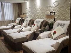 -新盈光·云会所(百丈东路店)
