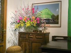 -Cuc Gach Quan Restaurant