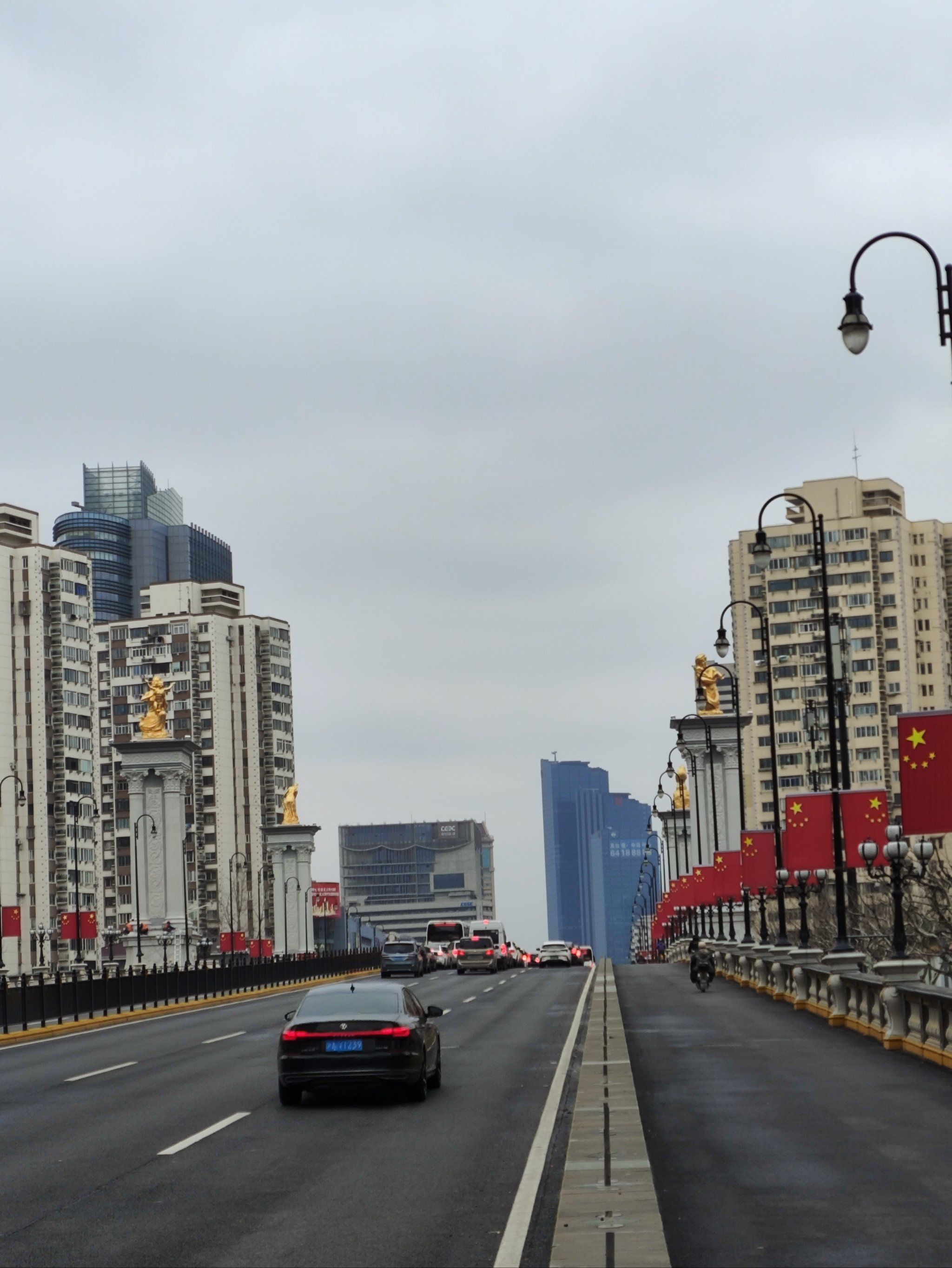 洋气的武宁路桥,为普陀增添了一处好玩好看景点