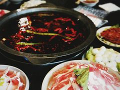 -茅草房·河畔园林火锅