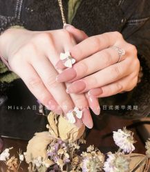 -Miss·A日式美甲美睫