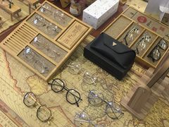 -肆兮眼镜·蔡司·徕卡战略合作店(大坪店)