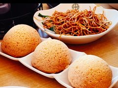 酥皮焗叉燒包-添好运点心专门店(百老汇店)