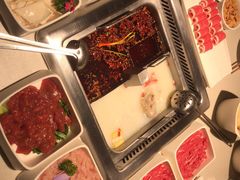 -海底捞火锅鲜切牛肉主题店(长寿路店)