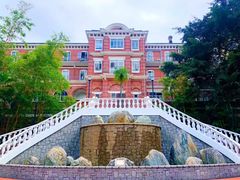 -香港大学