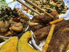-小三峡食府(西五路店)