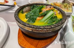 Stone Pot Shredded Tofu Soup