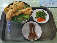 -红鼻子桂林米粉(金唐新光界店)