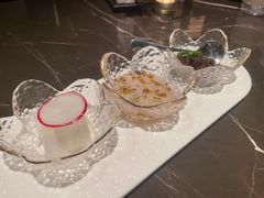 餐前小食-海派悦庭·海胆烧麦·新融合菜(凯德广场店)