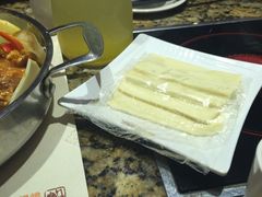 -黄记煌三汁焖锅(新佳丽江汉路店)