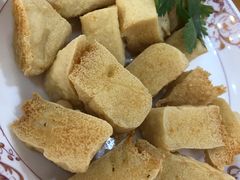 -正宗普宁豆干坊·洪记砂锅粥(红领巾路店)
