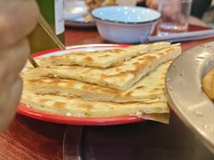 葱花饼-聚首堂·特色小吃·肘子(什刹海德胜门店)