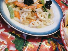 -闯关东东北农家菜(崂山石老人店)