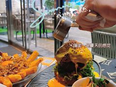 -Let'sBURGERplus·非常创意汉堡(三里屯店)