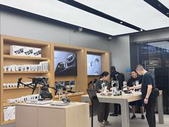 -DJI大疆(深圳华强北曼哈授权体验店)