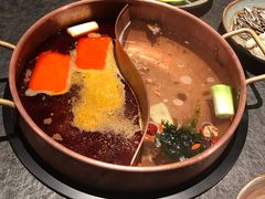 鸳鸯锅-老墙根涮肉·铜锅·烧烤(欢乐谷·王四营店)